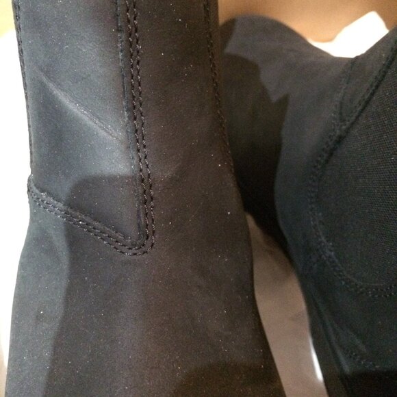 Men's Skechers Ankle Boots Black Leather Nubuck Size US 12 New - Picture 2 of 8